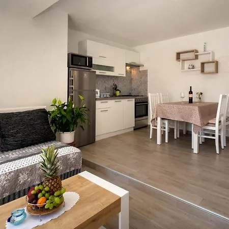 Apartment Rafael